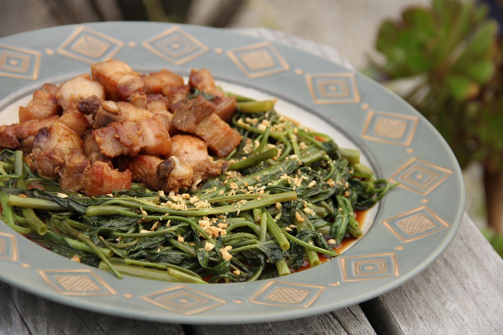 Adobong Kangkong
