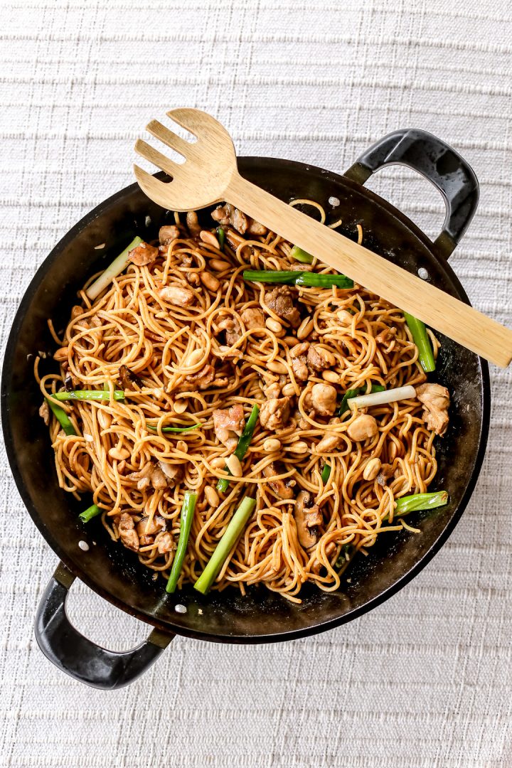 yellow-cabs-charlie-chan-pasta