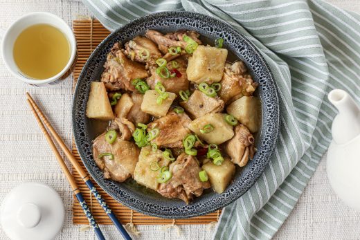 Chinese Braised Chicken With Taro 1